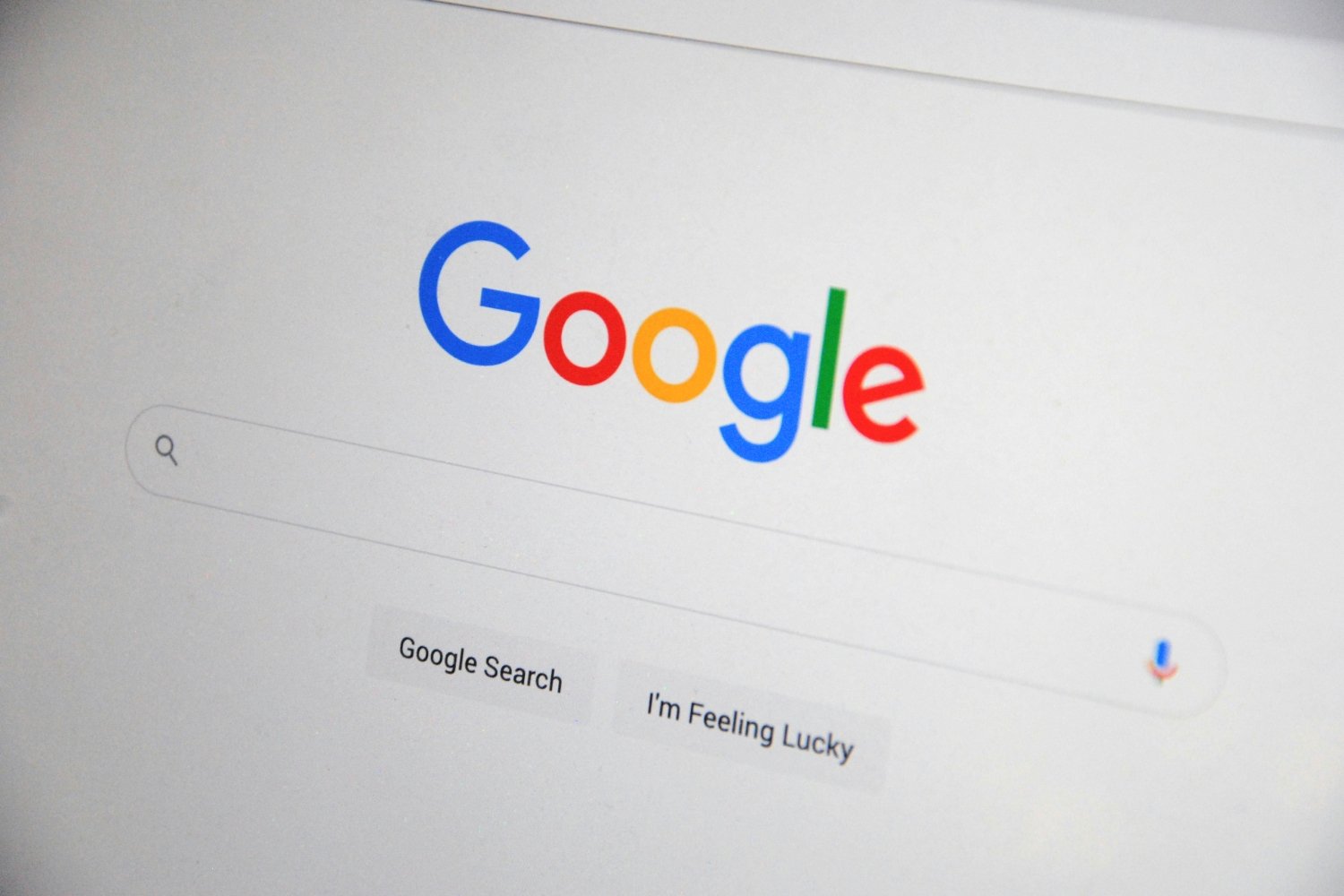 Google simplifie ses résultats en supprimant la barre de recherche interne