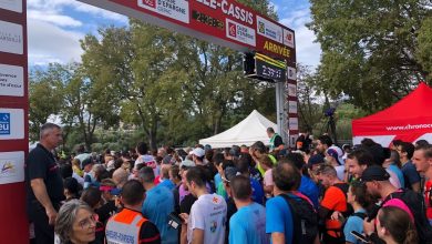 la colère des coureurs de Marseille-Cassis pris dans un embouteillage humain à l’arrivée