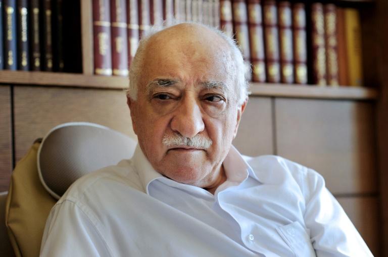 Mort aux Etats-Unis du prédicateur turc Fethullah Gülen, ennemi juré d’Erdogan