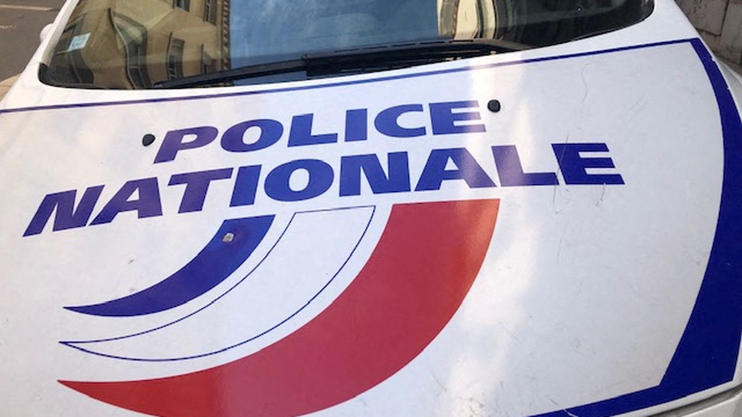 Un corps et un marteau sanglant retrouvés dans un appartement à Vénissieux