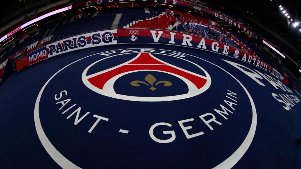 Le PSG sanctionné après des chants homophobes contre Strasbourg