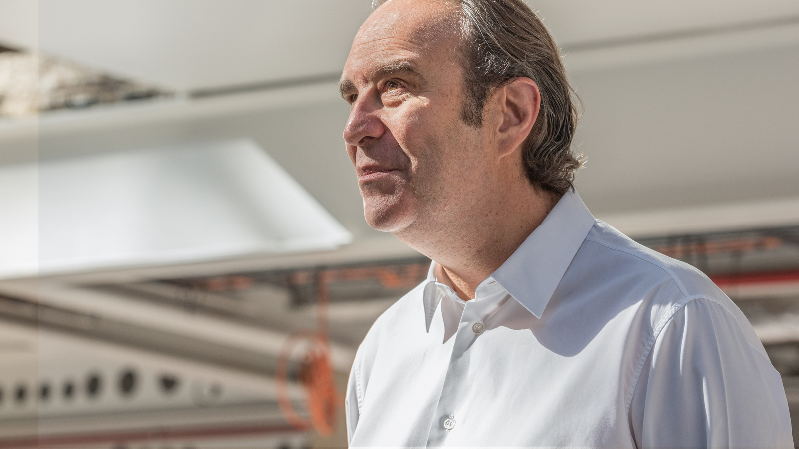 En cédant à la mise en demeure d’Orange, Xavier Niel a-t-il fini de « faire du désordre » ? – Clubique