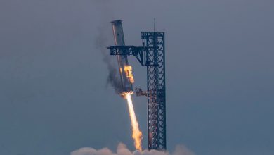 pourquoi SpaceX doit attraper ses fusées en plein vol