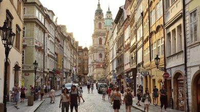 Prague interdit les tournées des bars pour attirer des touristes plus cultivés