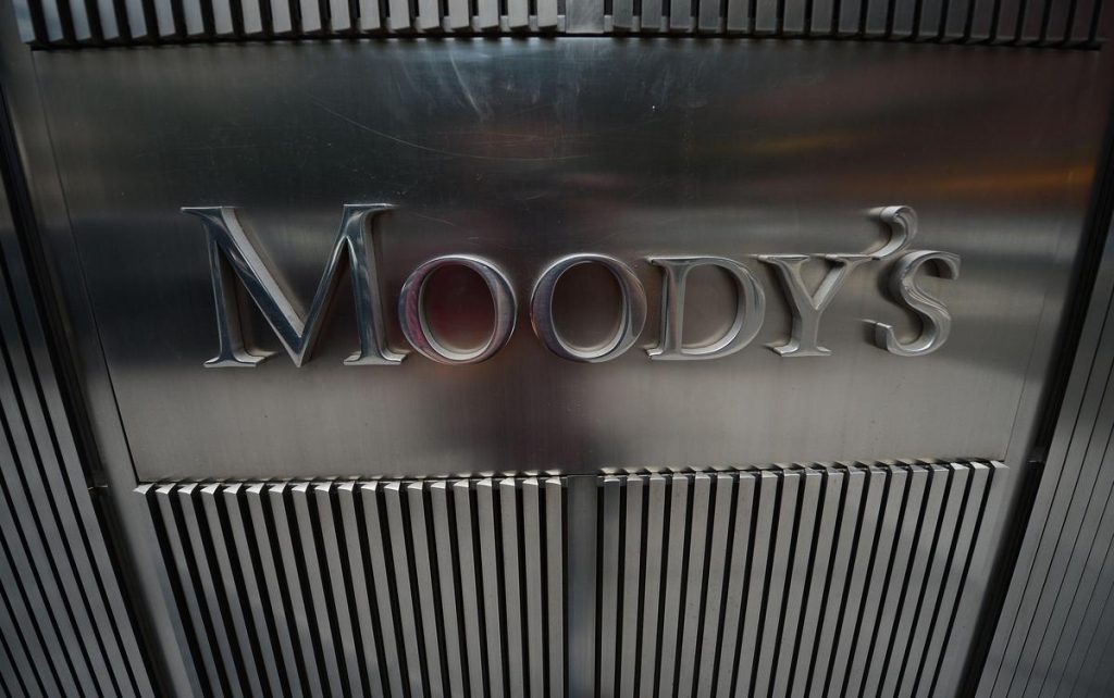 Moody’s va-t-elle dégrader la note du pays ?