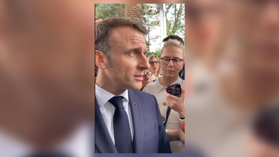 Emmanuel Macron balaie la polémique sur la présence de Yassine Belattar au Maroc (vidéo)