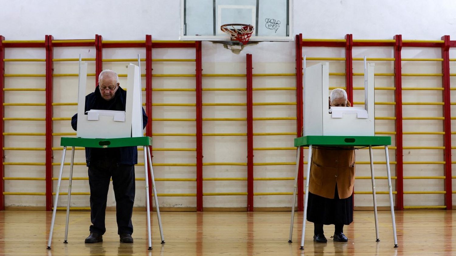 Le recomptage des voix confirme la victoire du parti au pouvoir