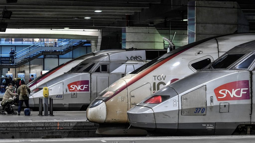 Les syndicats de la SNCF appellent à une grève illimitée à partir du 11 décembre contre le démantèlement de la filiale fret