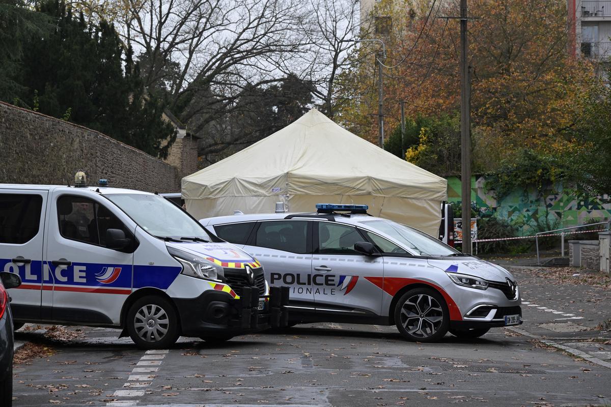 Plomberie, carrelage… La haute policière s’est fait construire sa maison par ses agents, sous la table