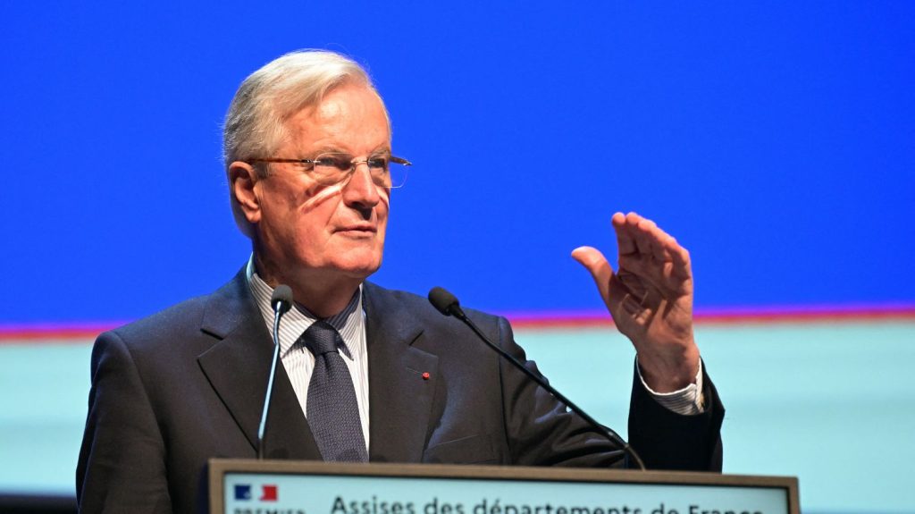 sous le feu des critiques, Michel Barnier dissipe la colère des départements en présentant cinq mesures