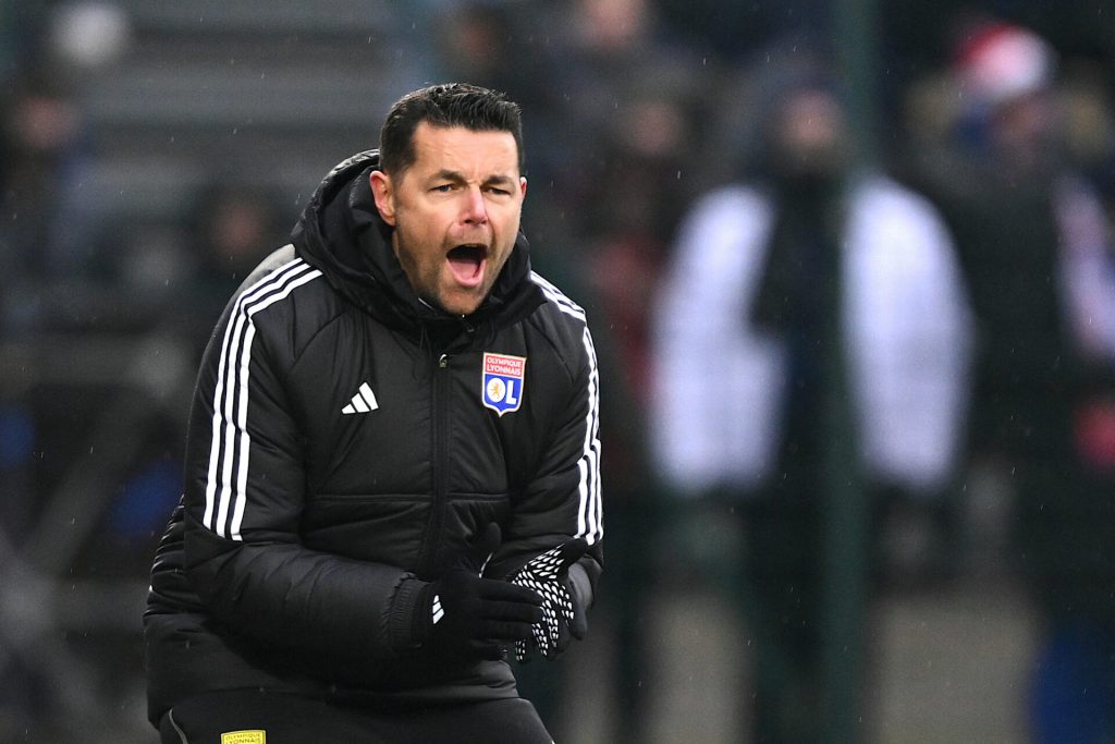 OL (1-1) : le discours de Pierre Sage à la pause