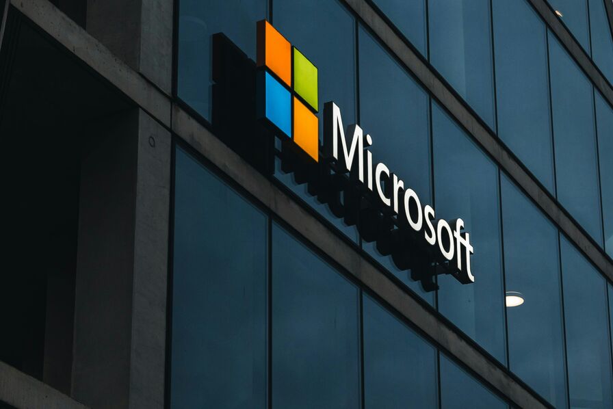 Comment Microsoft utilise vos documents Word et Excel pour entraîner ses modèles d’IA