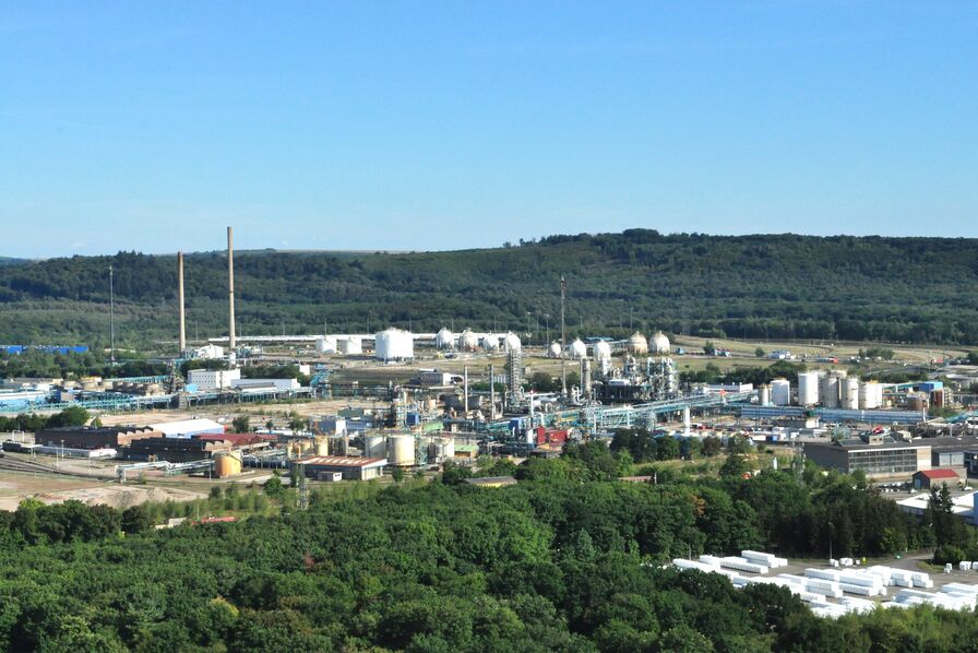 En Moselle, le projet d’usine de recyclage chimique de plastiques de 440 millions d’euros de Suez et Loop Industries suspendu