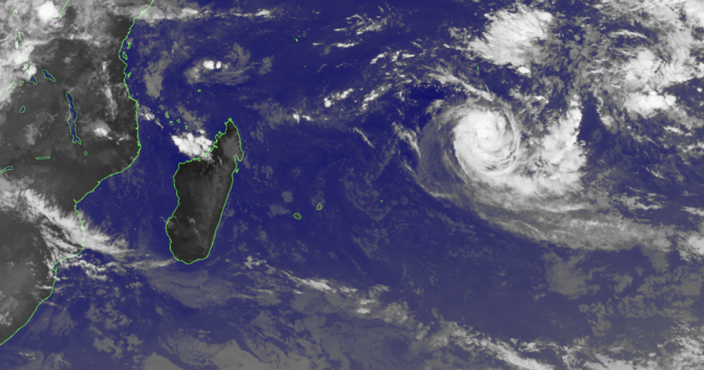 Le cyclone Bheki atteindra son intensité maximale dimanche