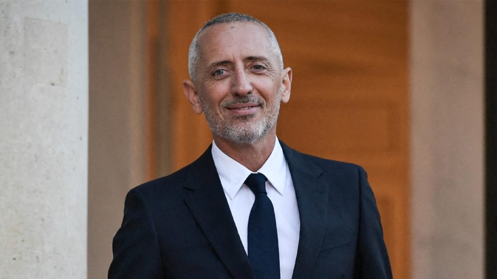 Gad Elmaleh revient sur le rachat de l’emblématique cabaret Chez Michou