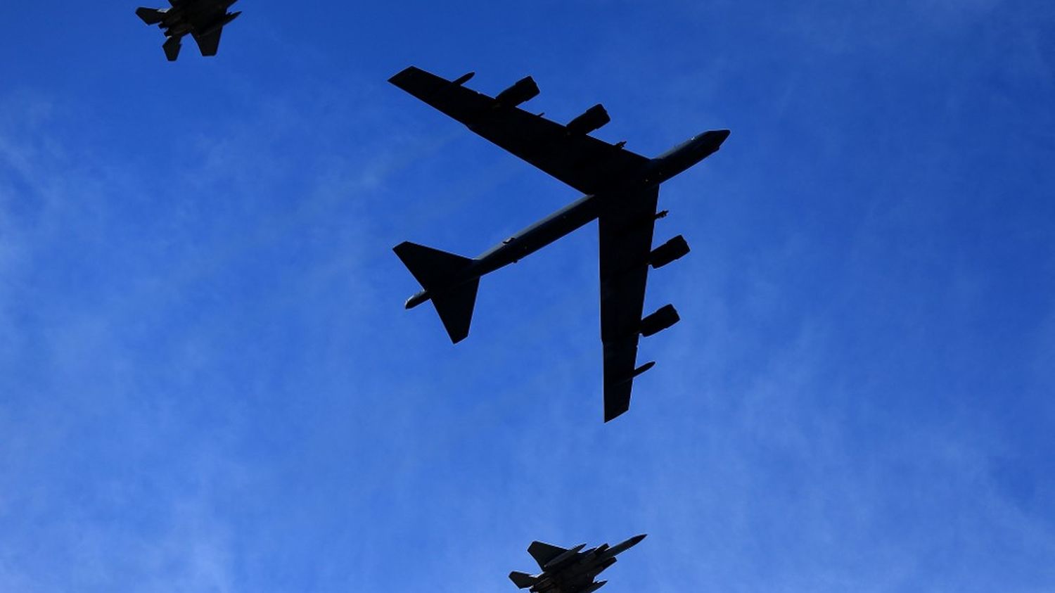 Des avions de combat américains B-52 sont arrivés dans la région pour avertir l’Iran