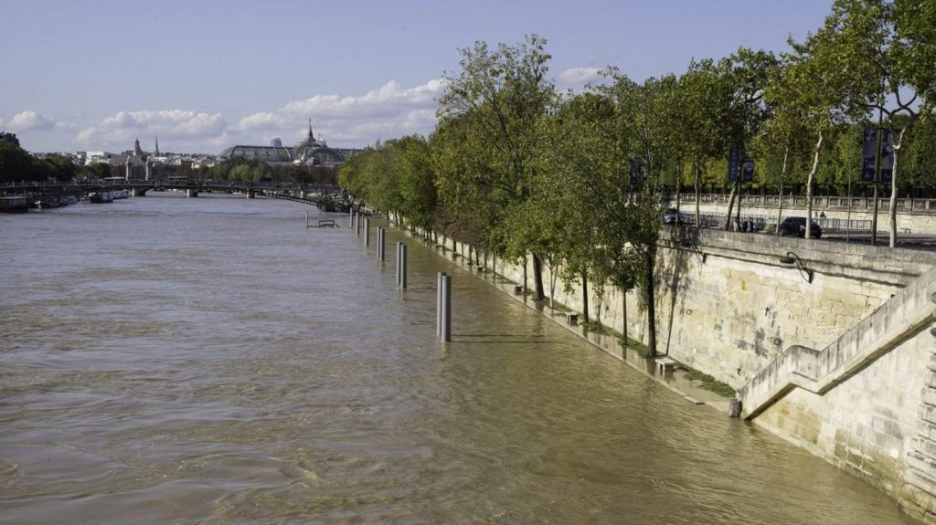 La mairie de Paris veut préparer les habitants au risque d’inondation avec « une grande opération de sensibilisation »