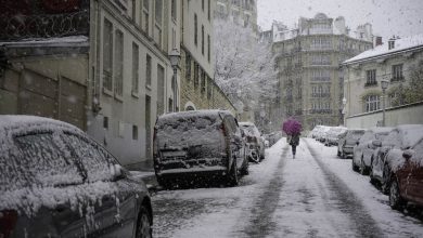 trains annulés, automobilistes bloqués et coupures d’électricité… 31 départements en alerte orange à la neige, au verglas et au vent