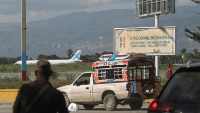 un avion de ligne à destination de Port-au-Prince touché par des tirs