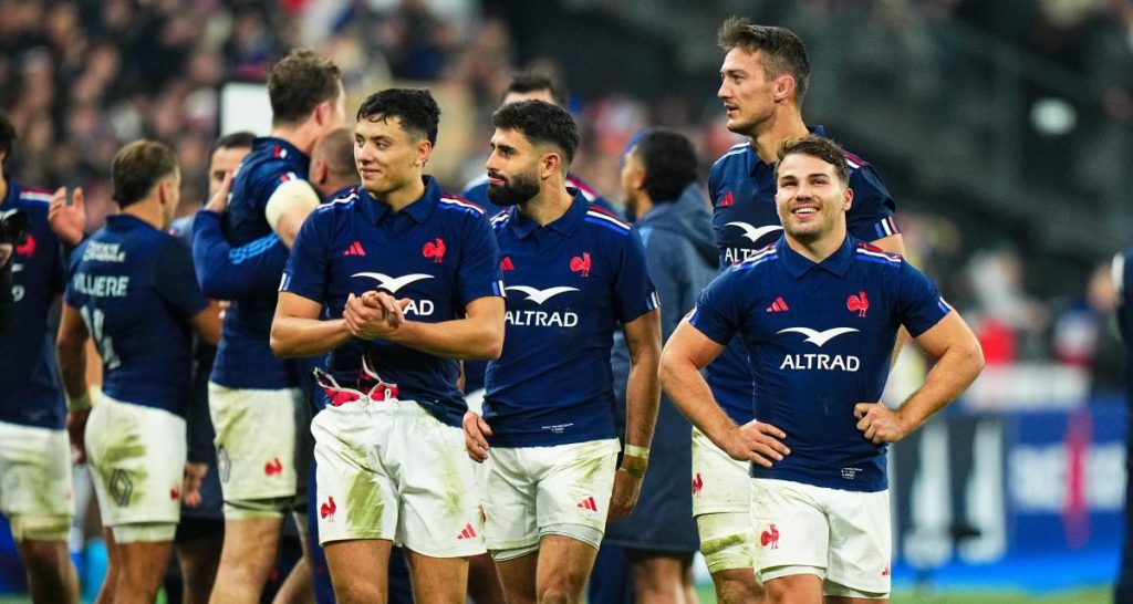 petit incident pour un Bleu dans le vestiaire, après le match