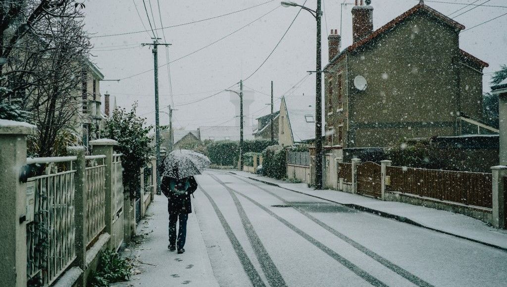 Intempéries : 54 départements en vigilance orange neige, verglas et vent