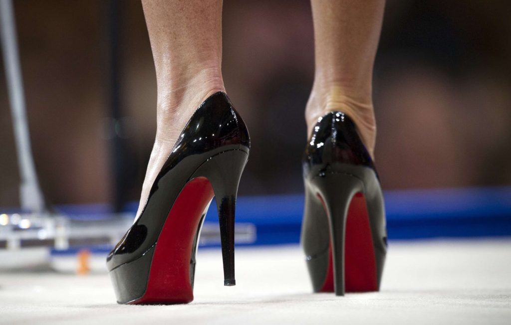 Un ancien employé de Louboutin accusé d’escroquerie de 1,5 million d’euros