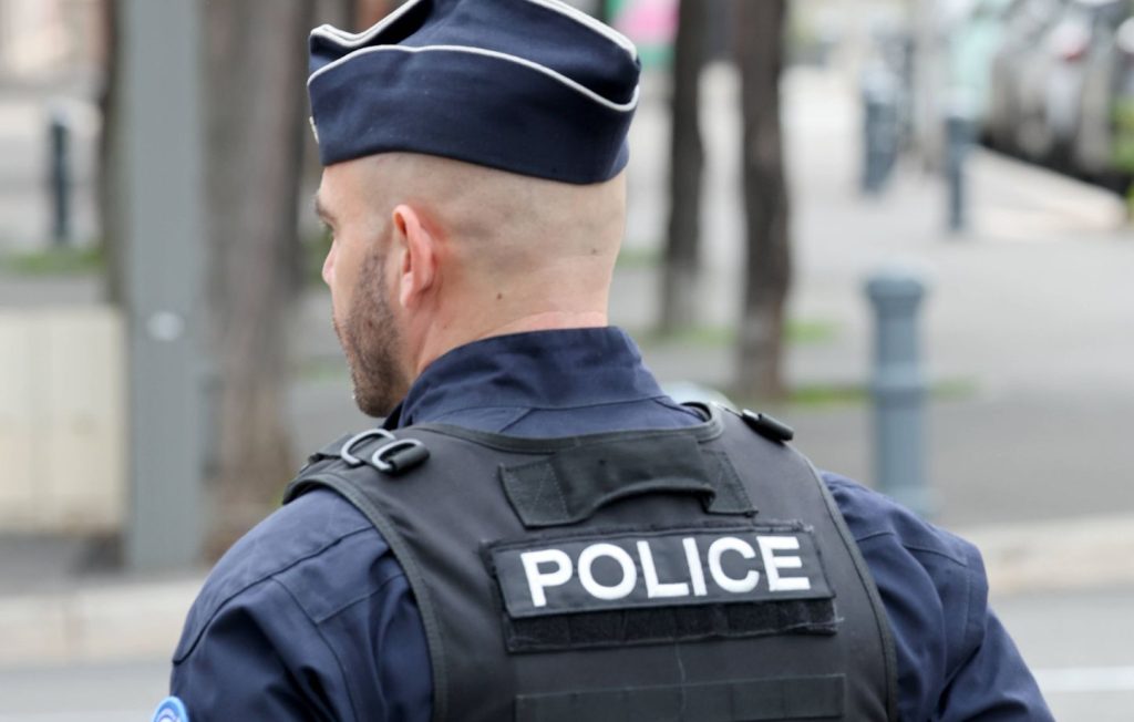 Le suspect du meurtre d’un SDF avec un parpaing à Lyon est le même que celui qui a tenté de tuer un SDF à Evry