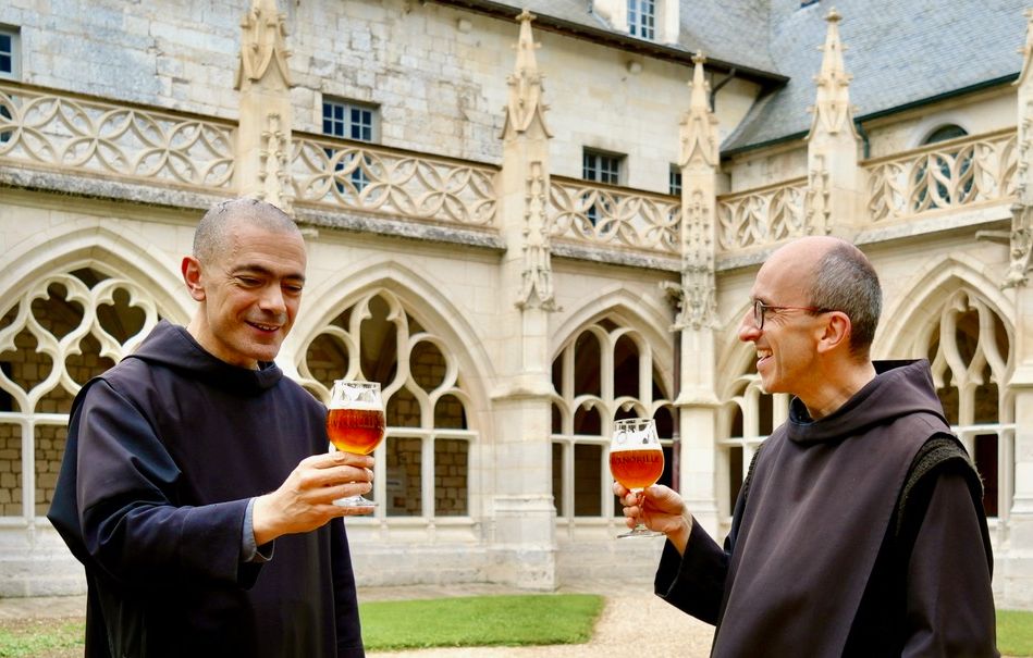 La seule abbaye qui brasse encore sa propre bière en France a besoin de votre aide