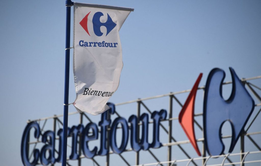 Carrefour fait son mea culpa pour éviter le boycott de ses magasins