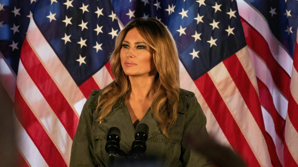 Melania Trump répond « non » à l’invitation des Biden à la Maison Blanche et donne le ton de son mandat de Première Dame