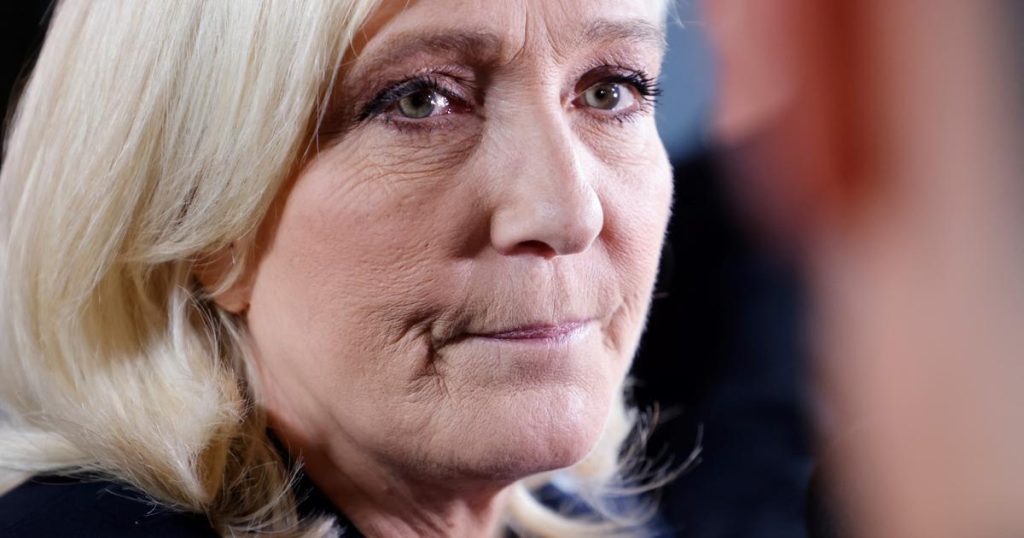 Marine Le Pen estime que le parquet a requis sa « condamnation à mort politique »