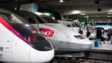 « C’était l’enfer », raconte un passager après une nuit dans un train à l’arrêt