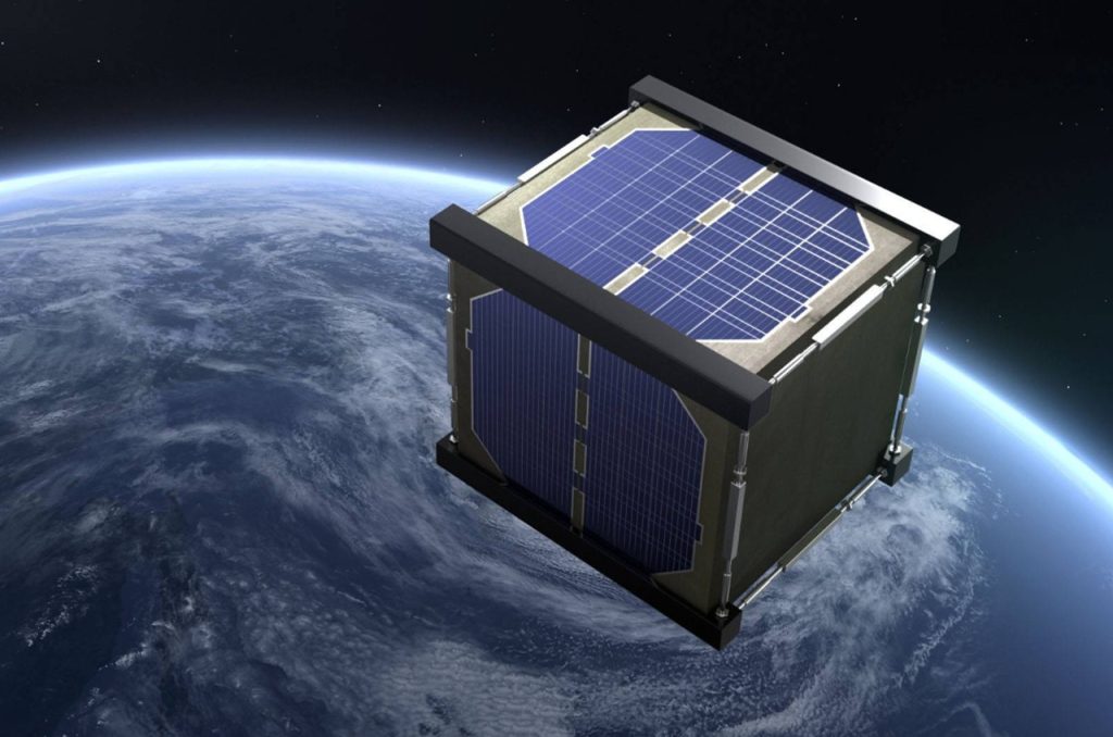 un satellite en bois en orbite terrestre, bientôt des bûcherons dans l’espace ?