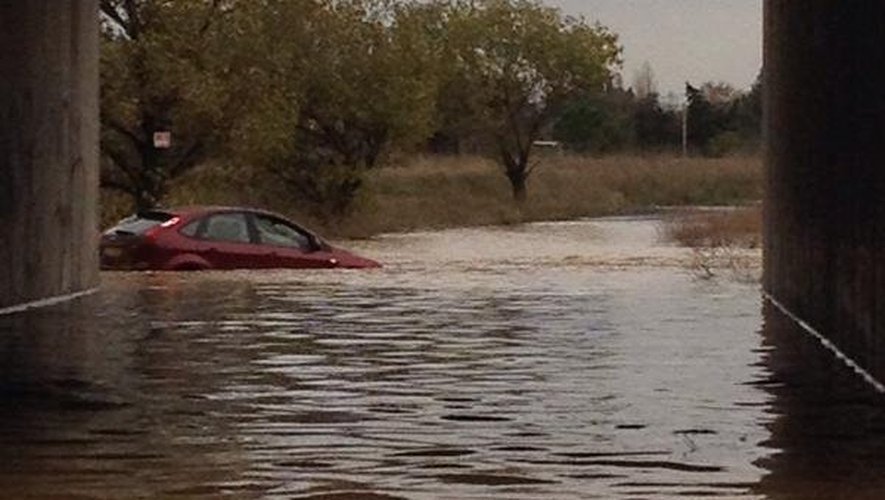 Orages dans les Pyrénées-Orientales : 3 personnes coincées dans leur voiture