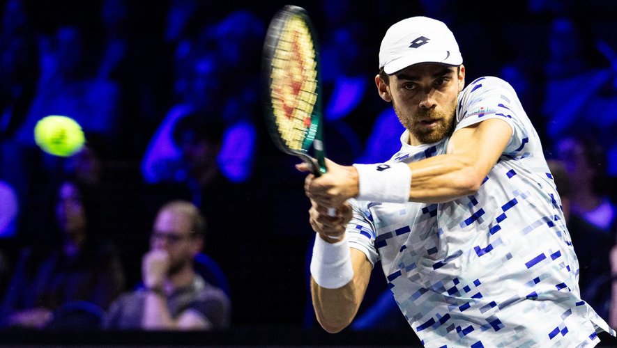 Incroyable Benjamin Bonzi : le Nîmois remporte son premier titre en carrière en remportant la finale à Metz