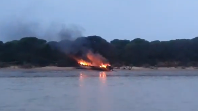 Leur bateau est entré en collision avec le bateau de la police : grièvement blessé et abandonné par ses complices, un trafiquant de drogue a succombé à ses blessures