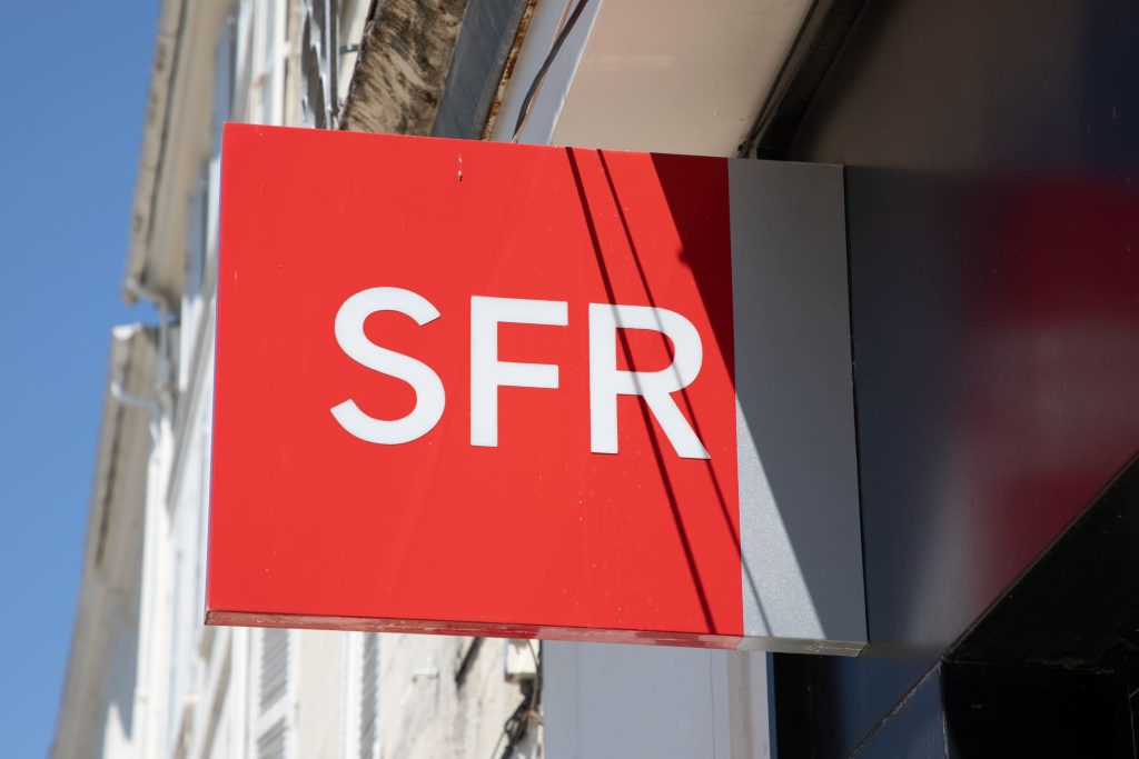 Et si SFR devenait seulement un réseau virtuel (MVNO) ? La dernière astuce de Patrick Drahi pour échapper à l’endettement – Clubic