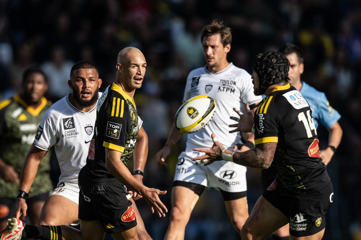 Capitaine de Dillyn Leyds, Antoine Hastoy et Jonathan Danty sur le banc