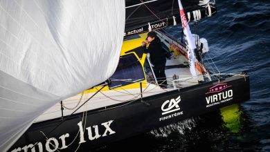 le doyen Jean Le Cam nouveau leader de la course autour du monde