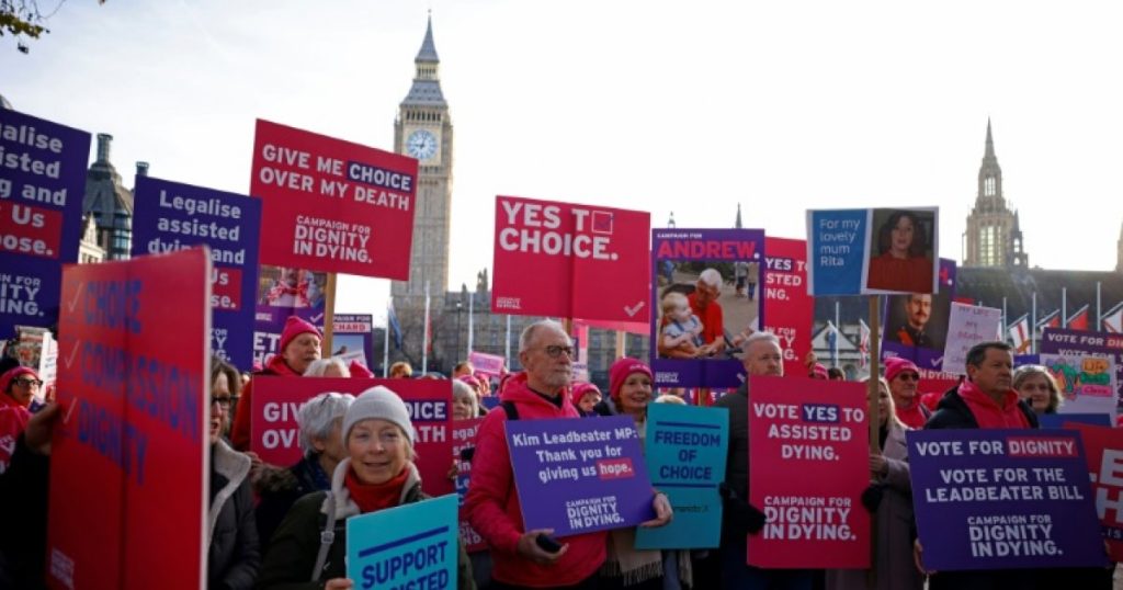 Vote historique des députés britanniques pour légaliser l’aide médicale à mourir : Actualités