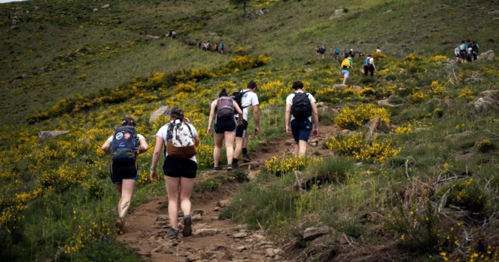 La marche toujours en plein essor, la randonnée séduit de plus en plus de femmes : Actualités