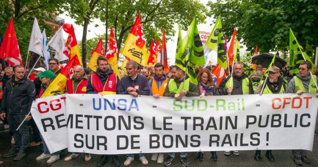 Grève SNCF : que sait-on du préavis de grève à durée indéterminée qui débutera le 11 décembre : Actualités