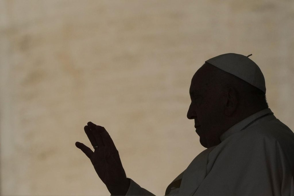 La visite prévue du pape en Corse suscite des frictions