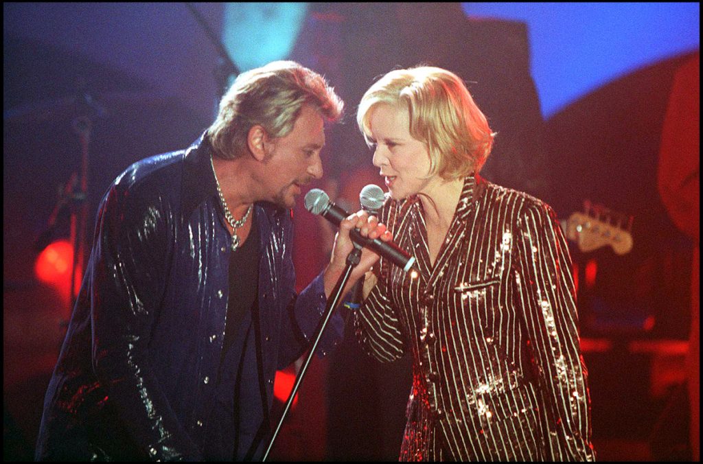 Sylvie Vartan rétablit la vérité sur sa relation avec Johnny Hallyday