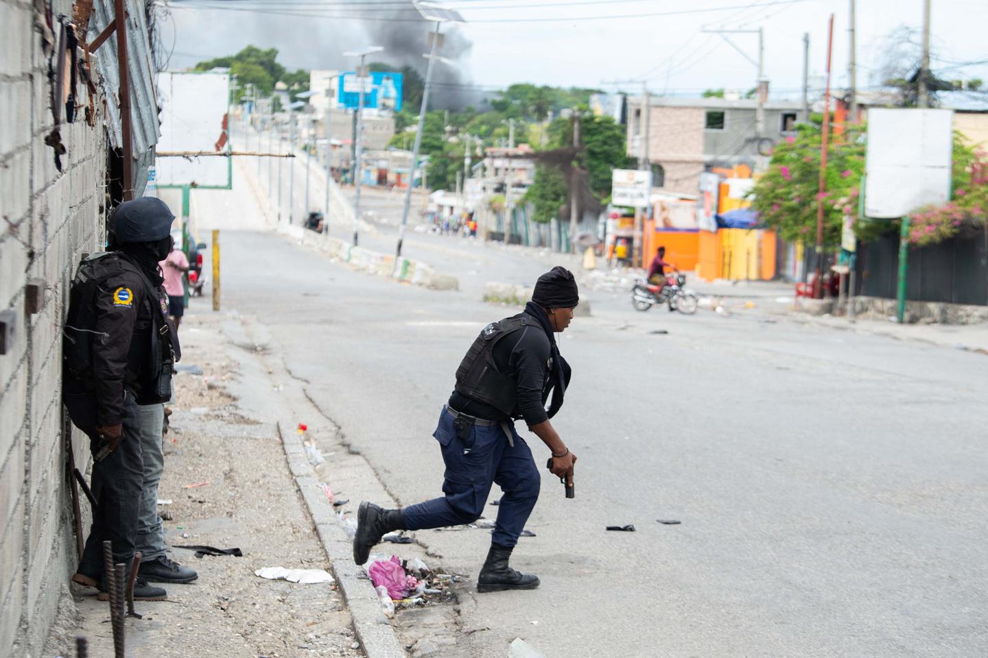 En Haïti, 28 membres de gangs tués par la police et des habitants après une offensive dans plusieurs quartiers de la capitale