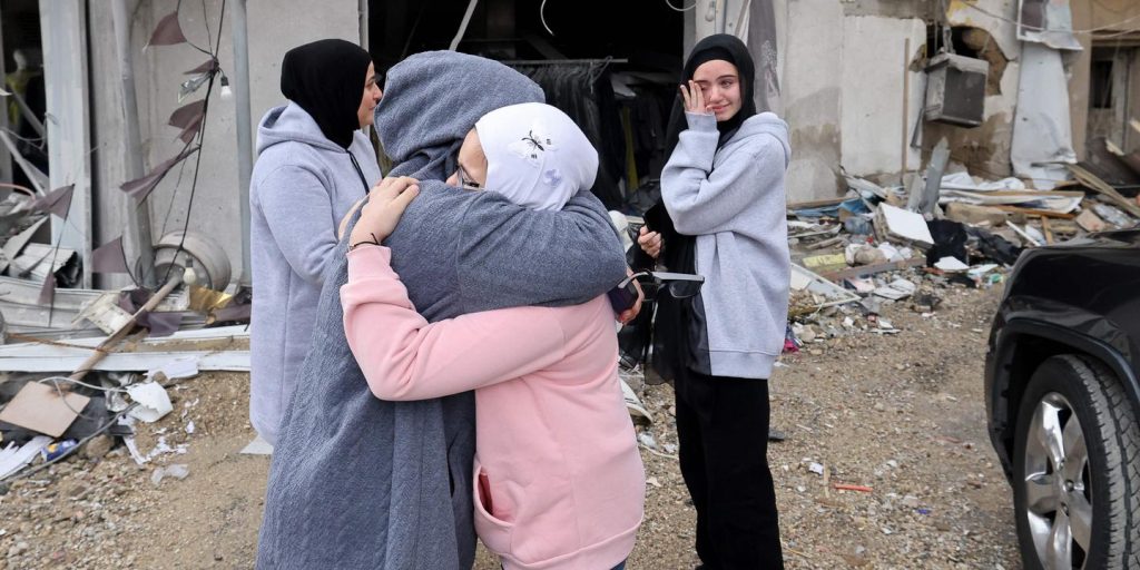 après l’accord de cessez-le-feu, les Libanais rentrent chez eux, principalement dans le sud du pays