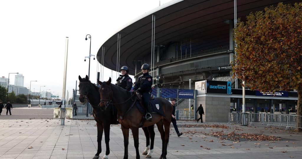 France-Israël : Sécurité XXL, échauffourées, drapeaux palestiniens et match triste… images de la soirée au Stade de France – Le Figaro