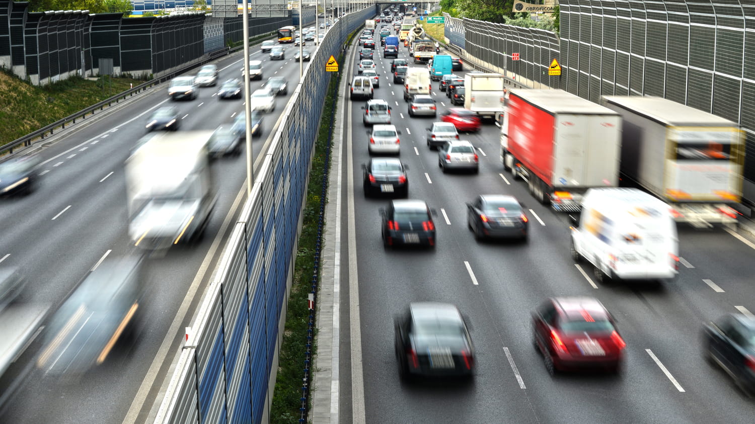 Ce nouveau radar peut surveiller plus de 100 véhicules à la fois : les contraventions vont pleuvoir !