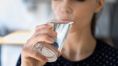 Si vous buvez 2,5 litres d’eau par jour pendant une semaine, voici ce qui pourrait arriver à votre corps