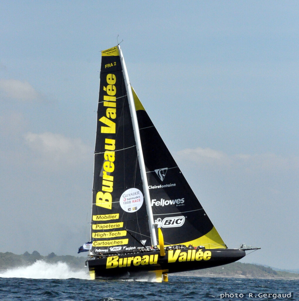 Louis Burton victime de graves avaries lors du Vendée Globe